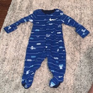 Nike newborn footies